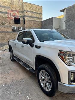 GMC Sierra